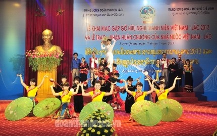  Vietnam-Laos youth exchange program opens - ảnh 1